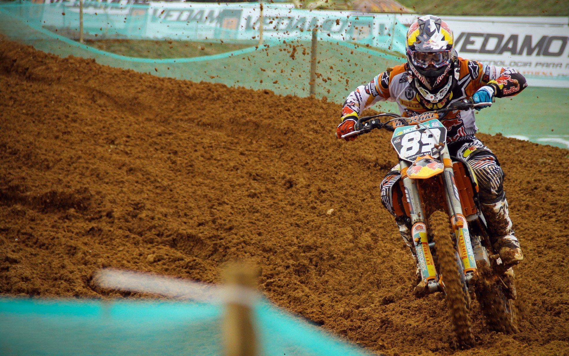 欧冠16强抽签引爆话题，潜在对决暗藏玄机，豪门碰撞如剧本安排？